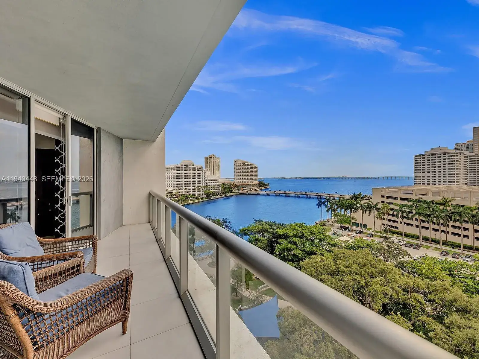 1 bedroom 1 bath Residential for sale at 495 Brickell Ave # 1007, Miami FL 33131