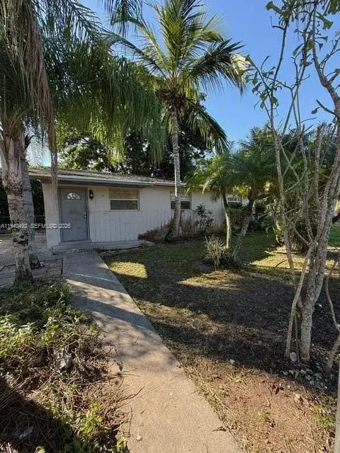 3 bedroom 1 bath Residential for sale at 655 SW 6th Ter, Florida City FL 33034