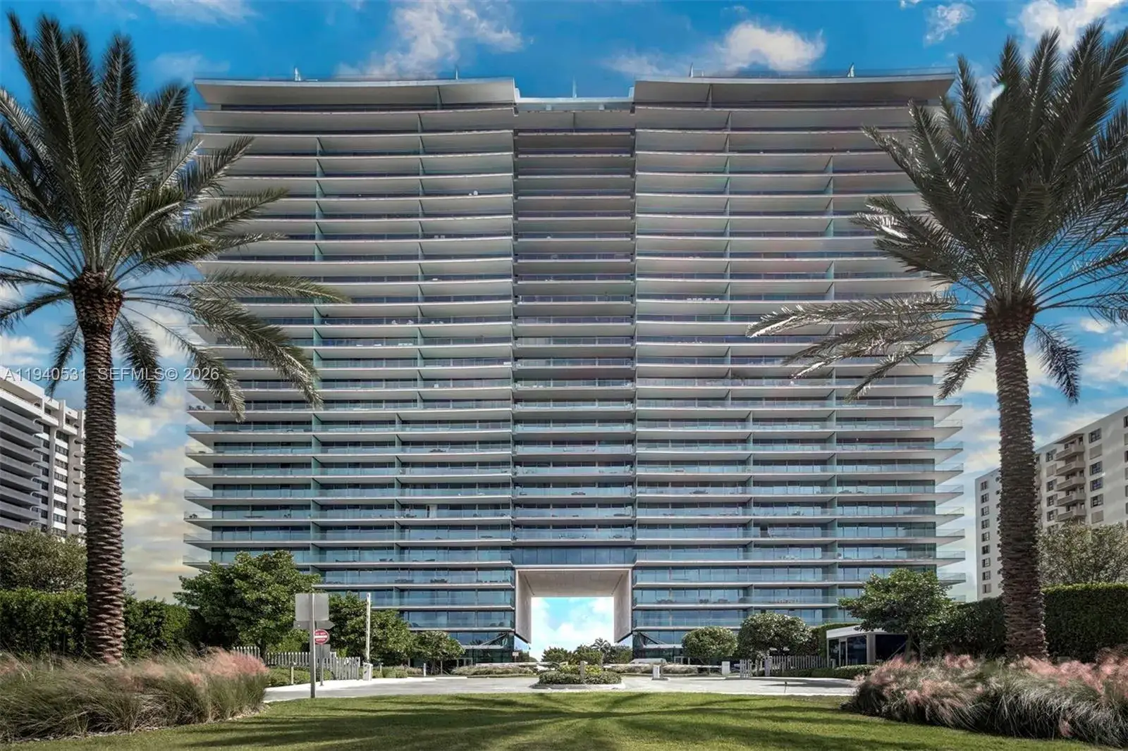 1 bedroom 1 bath Residential for sale at 10201 Collins Ave # 804, Bal Harbour FL 33154