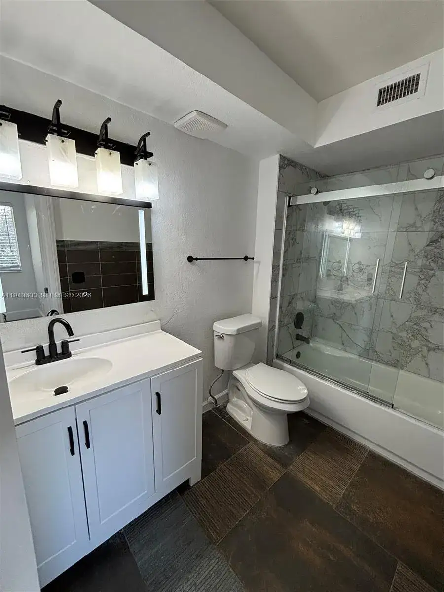 2 bedroom 2 bath Residential Lease for rent at 457 Vista Isles Dr # 2127, Sunrise FL 33325