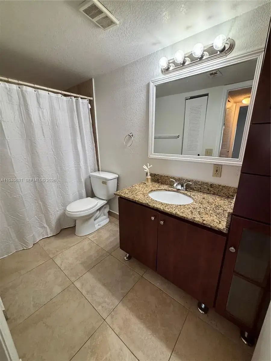 1 bedroom 1 bath Residential Lease for rent at 12870 VISTA ISLES DRIVE # 515, Sunrise FL 33325