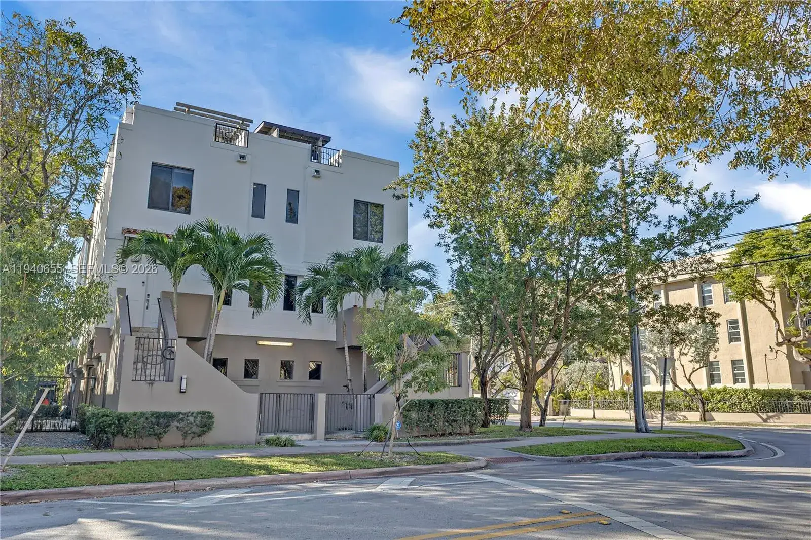 2 bedroom 2 bath Residential for sale at 1405 Galiano St # 4, Coral Gables FL 33134