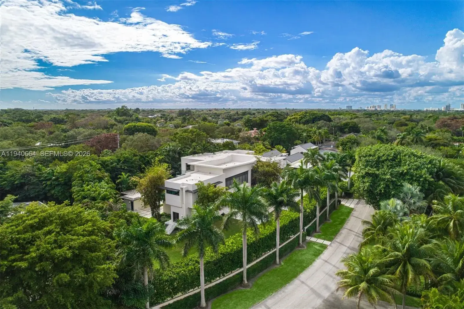7 bedroom 8 bath Residential for sale at 4780 SW 86th Ter, Miami FL 33143