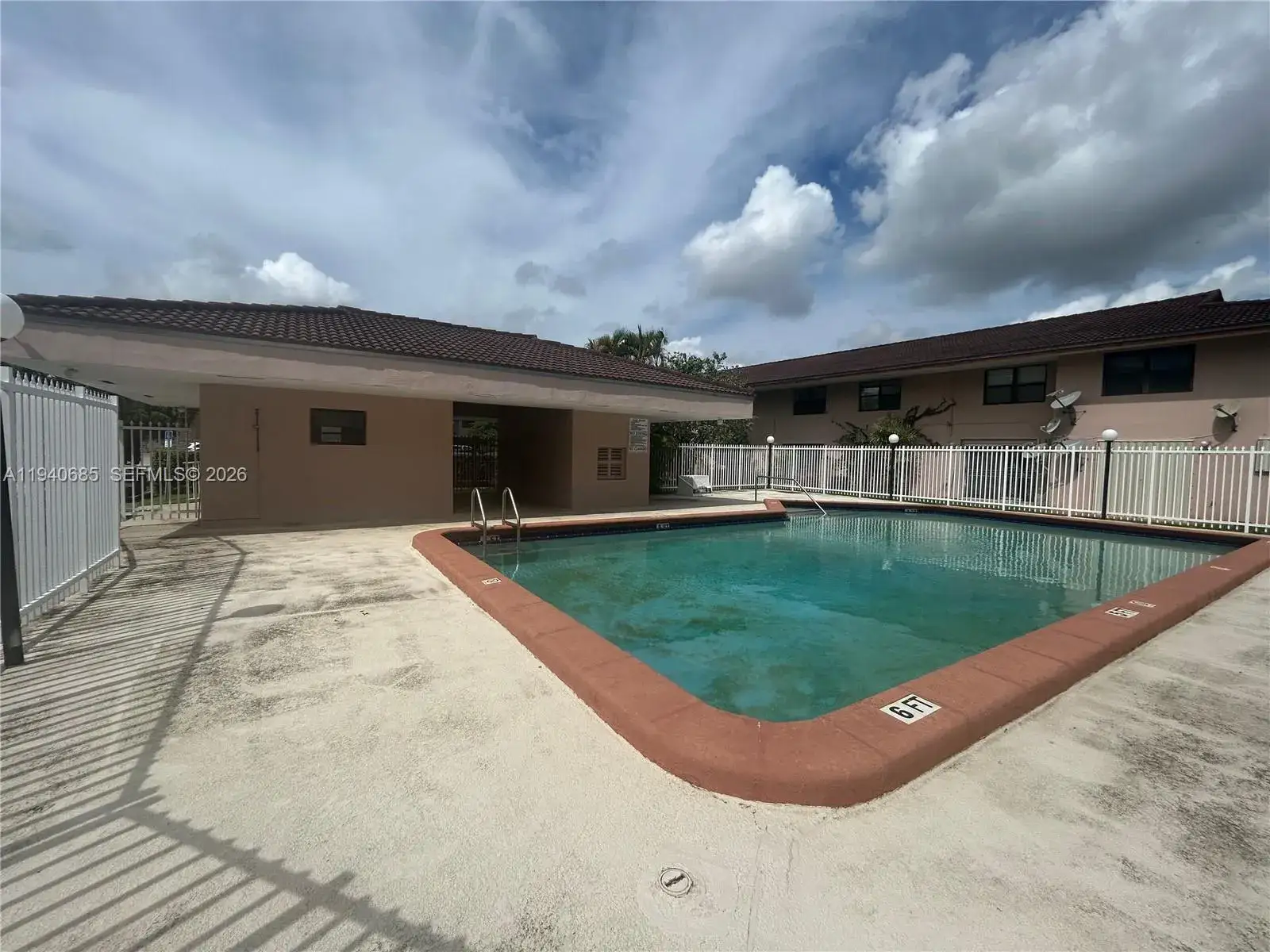 3 bedroom 2 bath Residential for sale at 5851 W 20th Ave # 409, Hialeah FL 33012