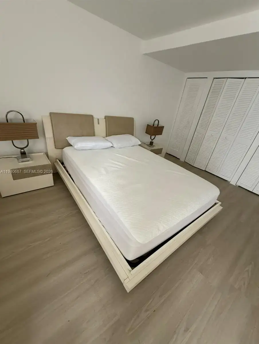 1 bath Residential Lease for rent at 2036 NE 21st Ave # 3, Fort Lauderdale FL 33305