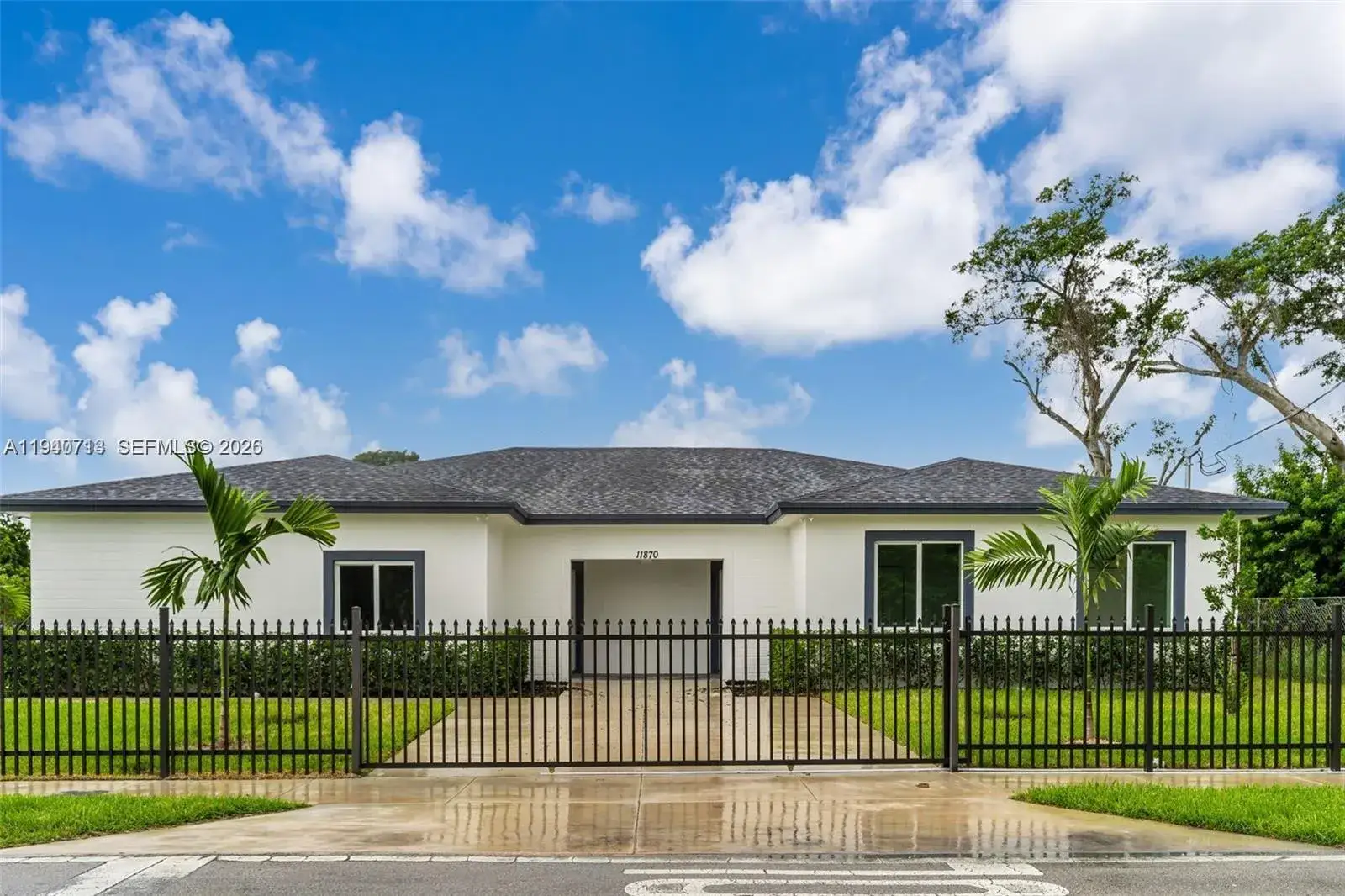 4 bedroom 2 bath Residential Lease for rent at 11870 SW 220th St # A, Miami FL 33170
