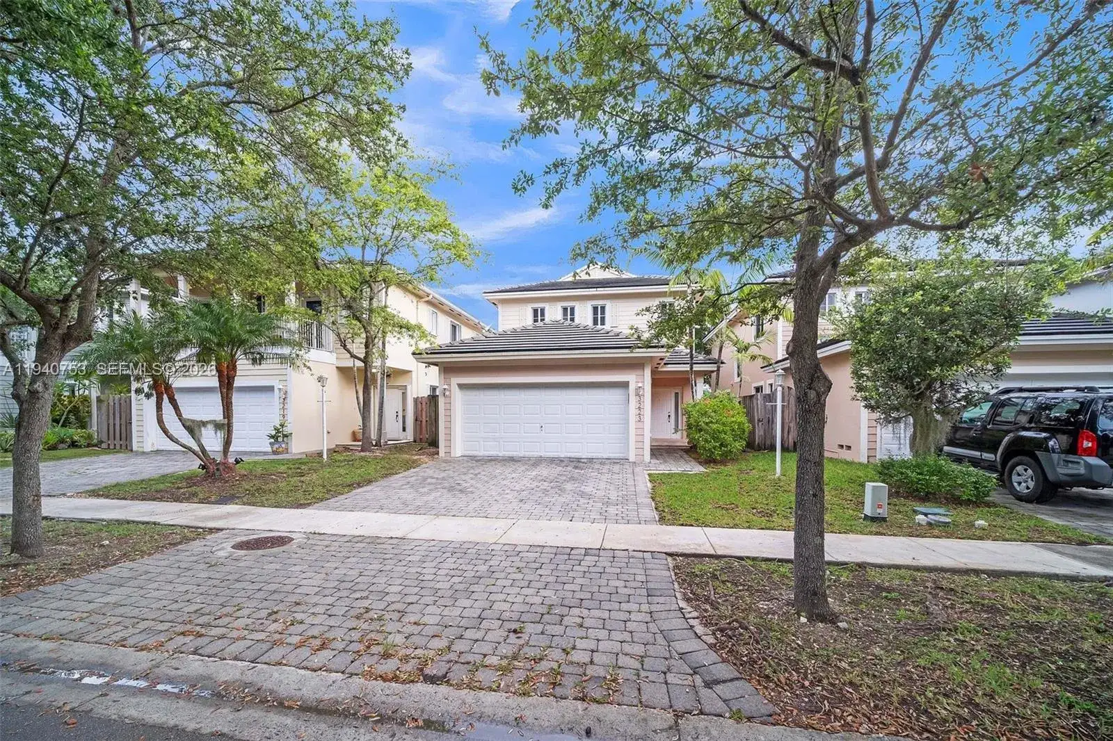 5 bedroom 3 bath Residential for sale at 3223 SE 2nd Dr, Homestead FL 33033
