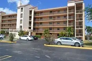 2 bedroom 2 bath Residential Lease for rent at 10155 NW 9th St Cir # 507, Miami FL 33172