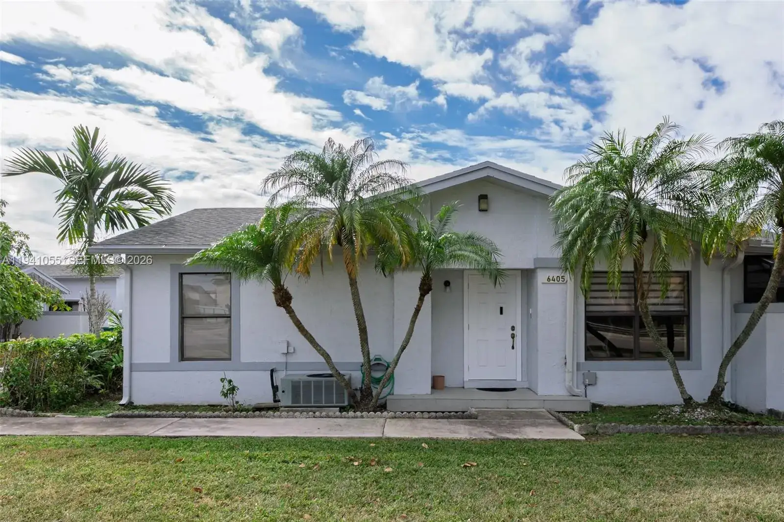 2 bedroom 2 bath Residential for sale at 6405 SW 152nd Cir Pl # 05, Miami FL 33193
