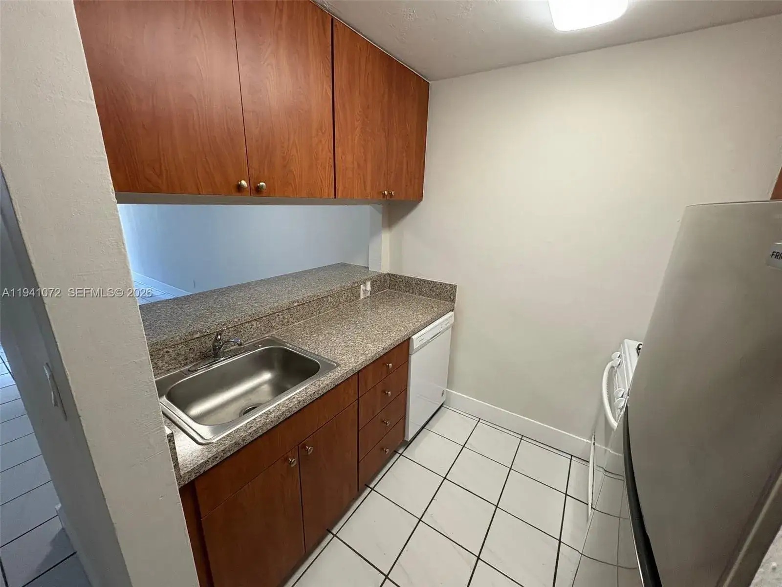 2 bedroom 1 bath Residential Lease for rent at 505 NE 30th St # 506, Miami FL 33137