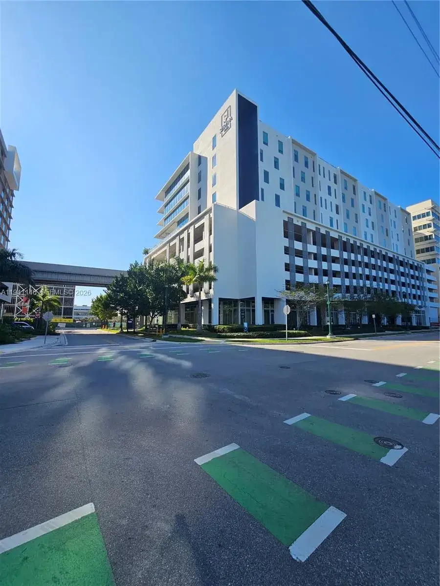 Commercial Sale for sale at 2820 NE 214 st UNIT 5, Aventura FL 33180