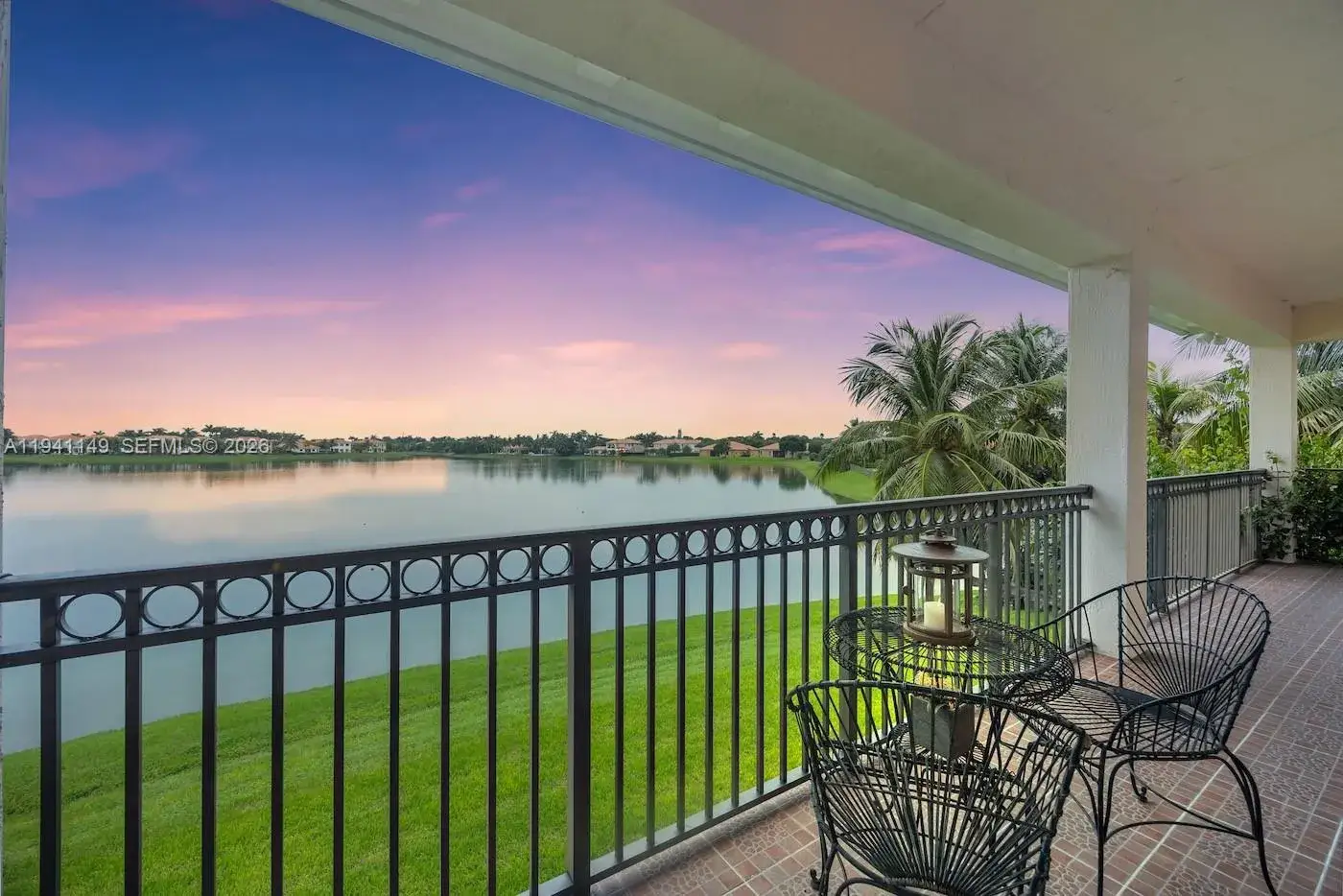 5 bedroom 4 bath Residential for sale at 7786 SW 188th Ter, Cutler Bay FL 33157