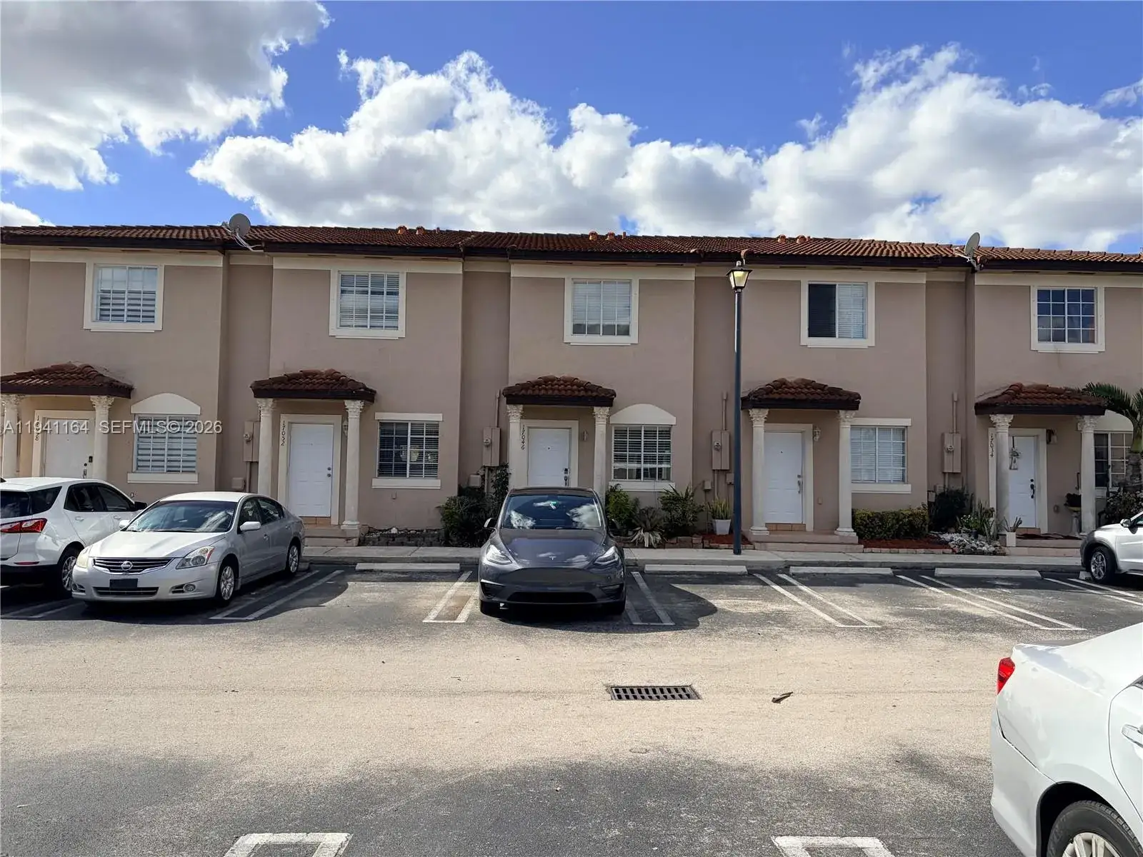 2 bedroom 2 bath Residential for sale at 17046 SW 137th Pl, Miami FL 33177