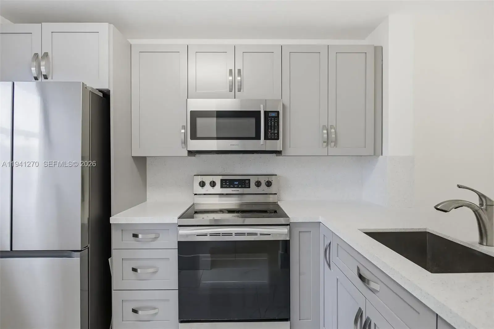 2 bedroom 1 bath Residential for sale at 6850 NW 173rd Dr # 103, Hialeah FL 33015