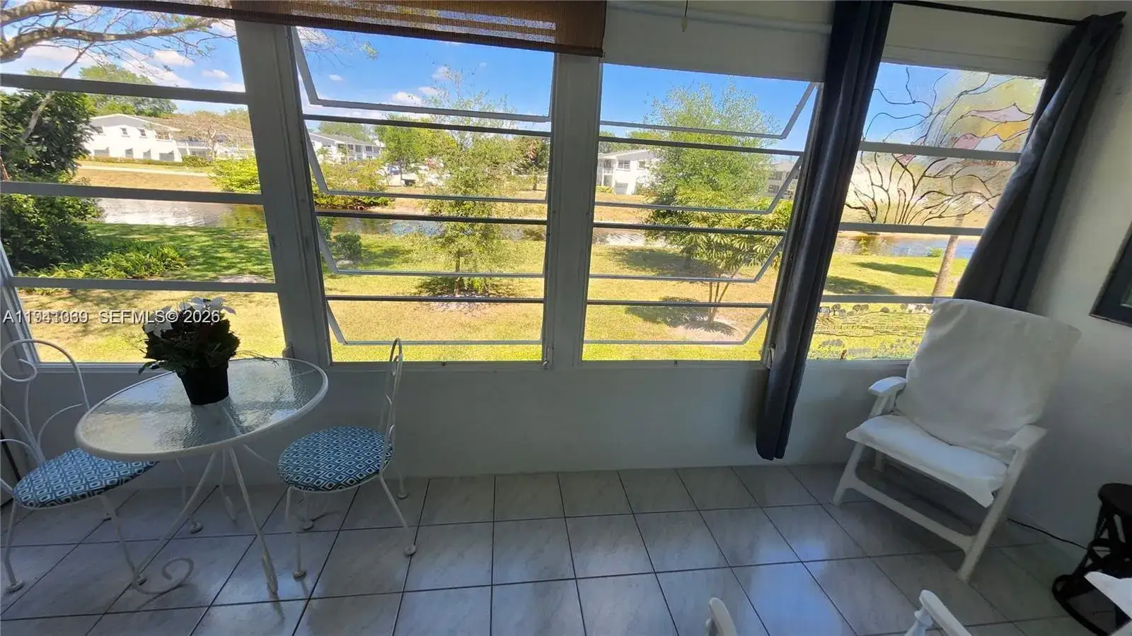 1 bedroom 1 bath Residential for sale at 2112 Newport U # 2112, Deerfield Beach FL 33442