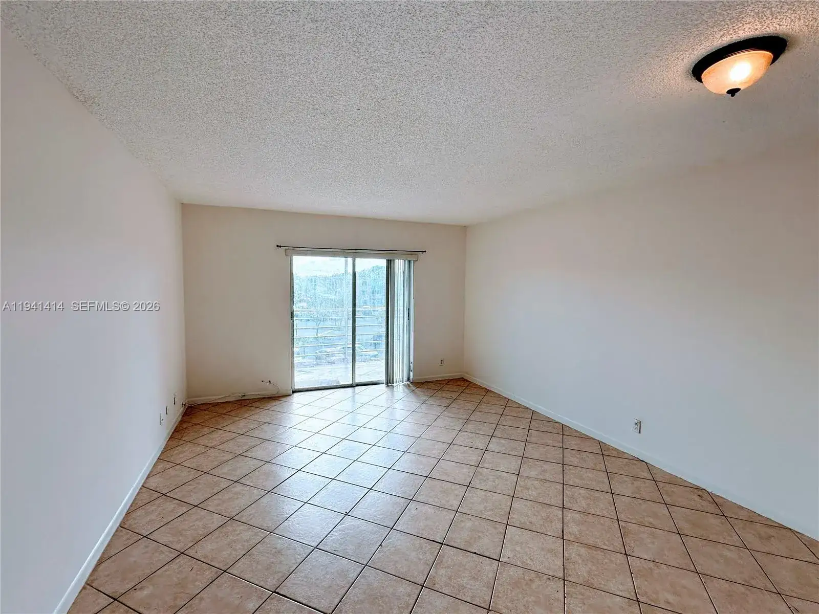 1 bedroom 1 bath Residential for sale at 4364 NW 9th Ave # 3F, Deerfield Beach FL 33064
