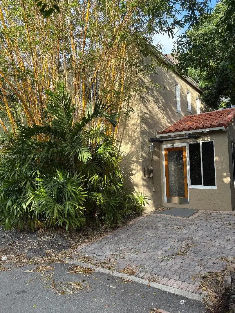 3 bedroom 2 bath Residential for sale at 329 W 28th St, Miami Beach FL 33140