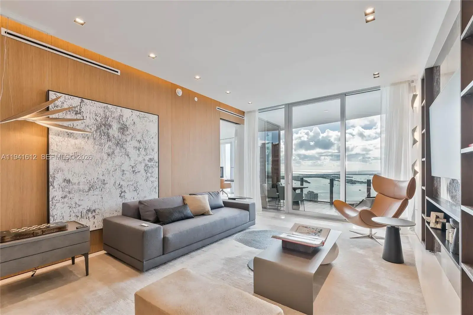 2 bedroom 3 bath Residential Lease for rent at 300 Biscayne Blvd Way # 5105W, Miami FL 33131
