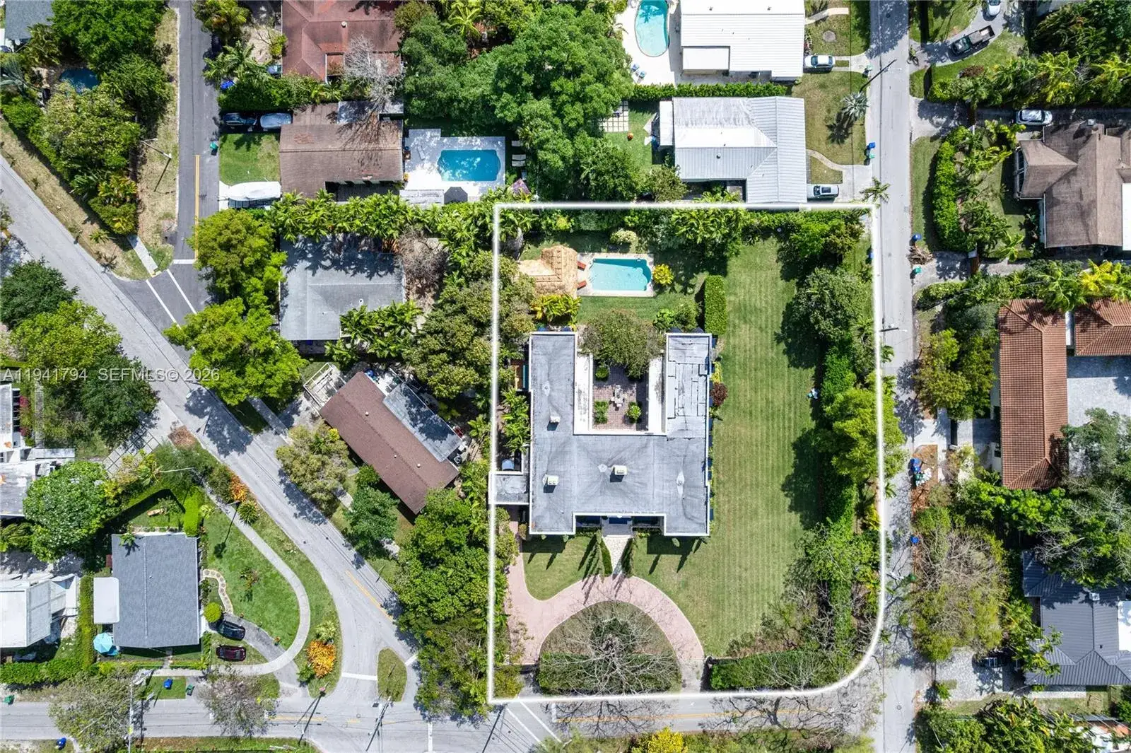6 bedroom 4 bath Residential for sale at 8447 E Dixie Hwy, Miami FL 33138