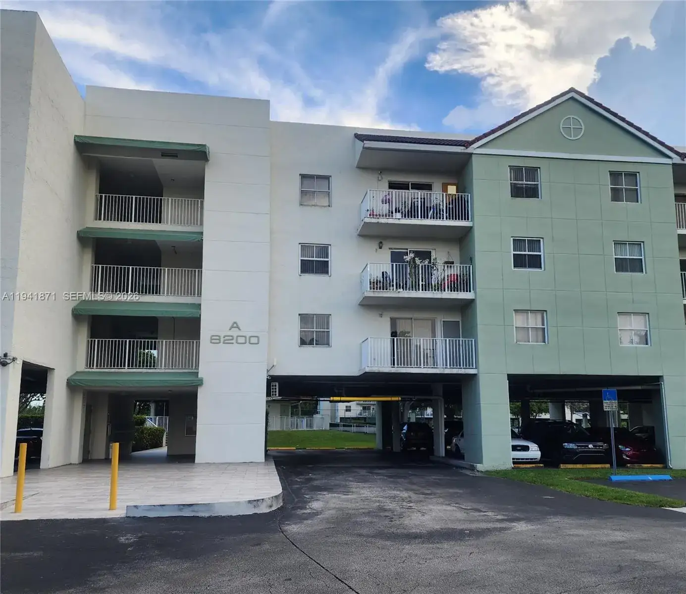 2 bedroom 2 bath Residential for sale at 8200 SW 210th St # 111, Cutler Bay FL 33189