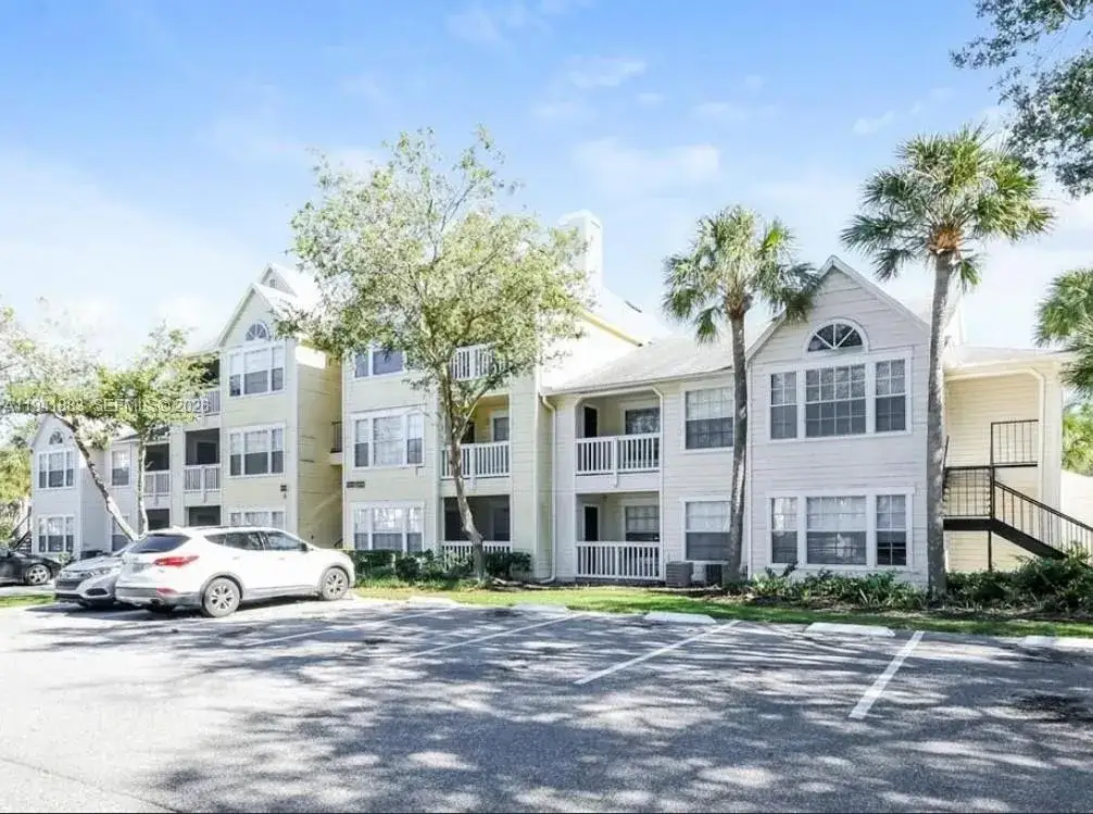 1 bedroom 1 bath Residential Lease for rent at 1055 S Hiawassee Rd # 2014, Orlando FL 32835