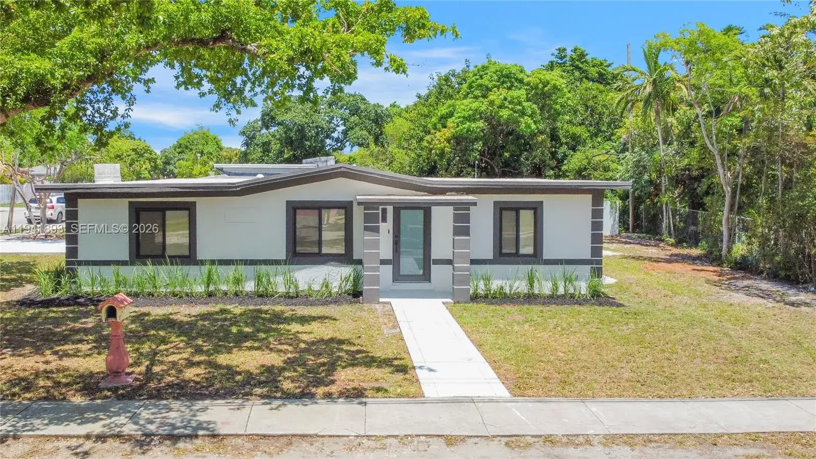 3 bedroom 2 bath Residential for sale at 13885 NW 5th Ave, North Miami FL 33168