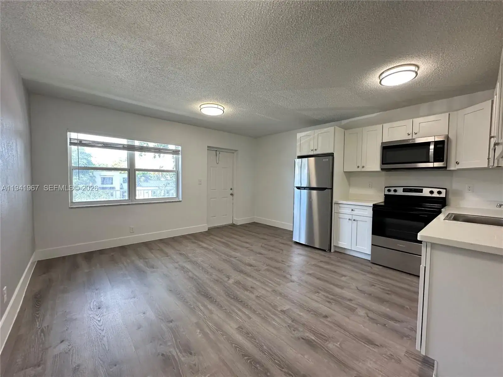 1 bedroom 1 bath Residential Lease for rent at 3660 NE 11th Ave # 6, Oakland Park FL 33334
