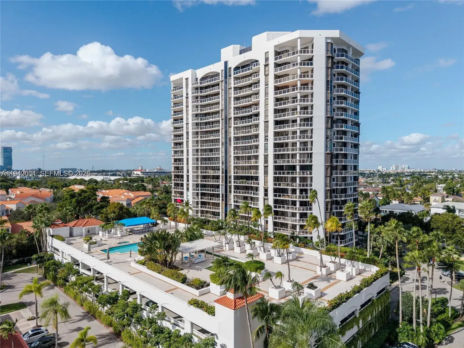 2 bedroom 2 bath Residential for sale at 3598 Yacht Club Dr # 1101, Aventura FL 33180