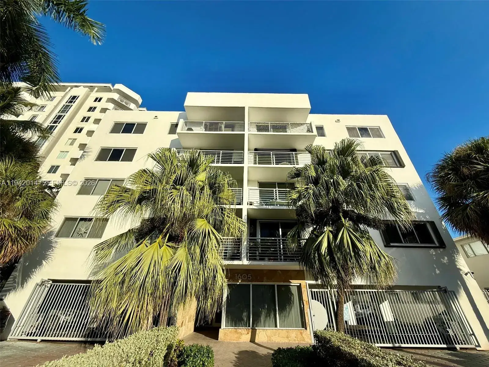 2 bedroom 2 bath Residential for sale at 1605 Bay Rd # 407, Miami Beach FL 33139