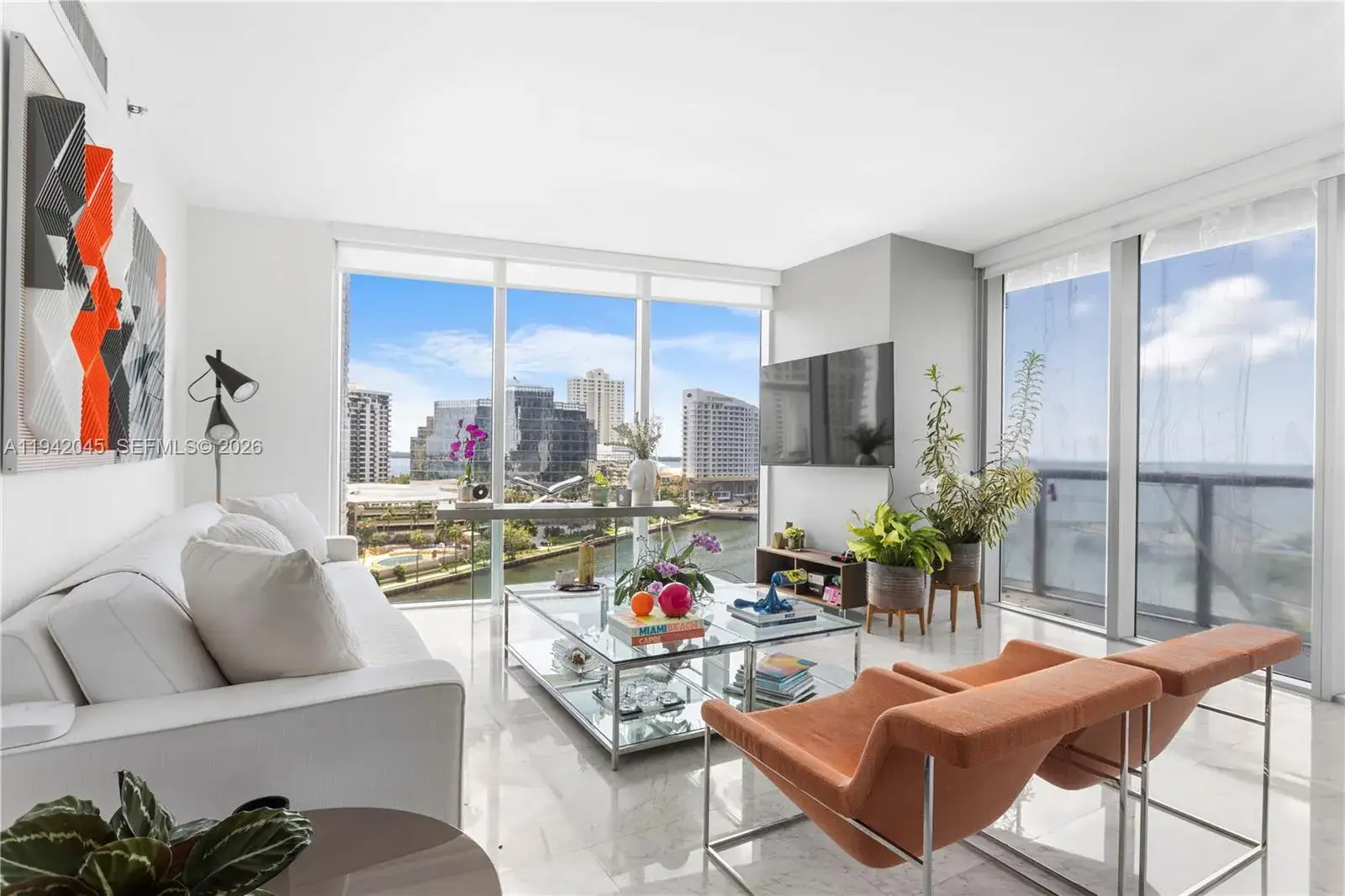 3 bedroom 2 bath Residential Lease for rent at 495 Brickell Ave # 1001, Miami FL 33131