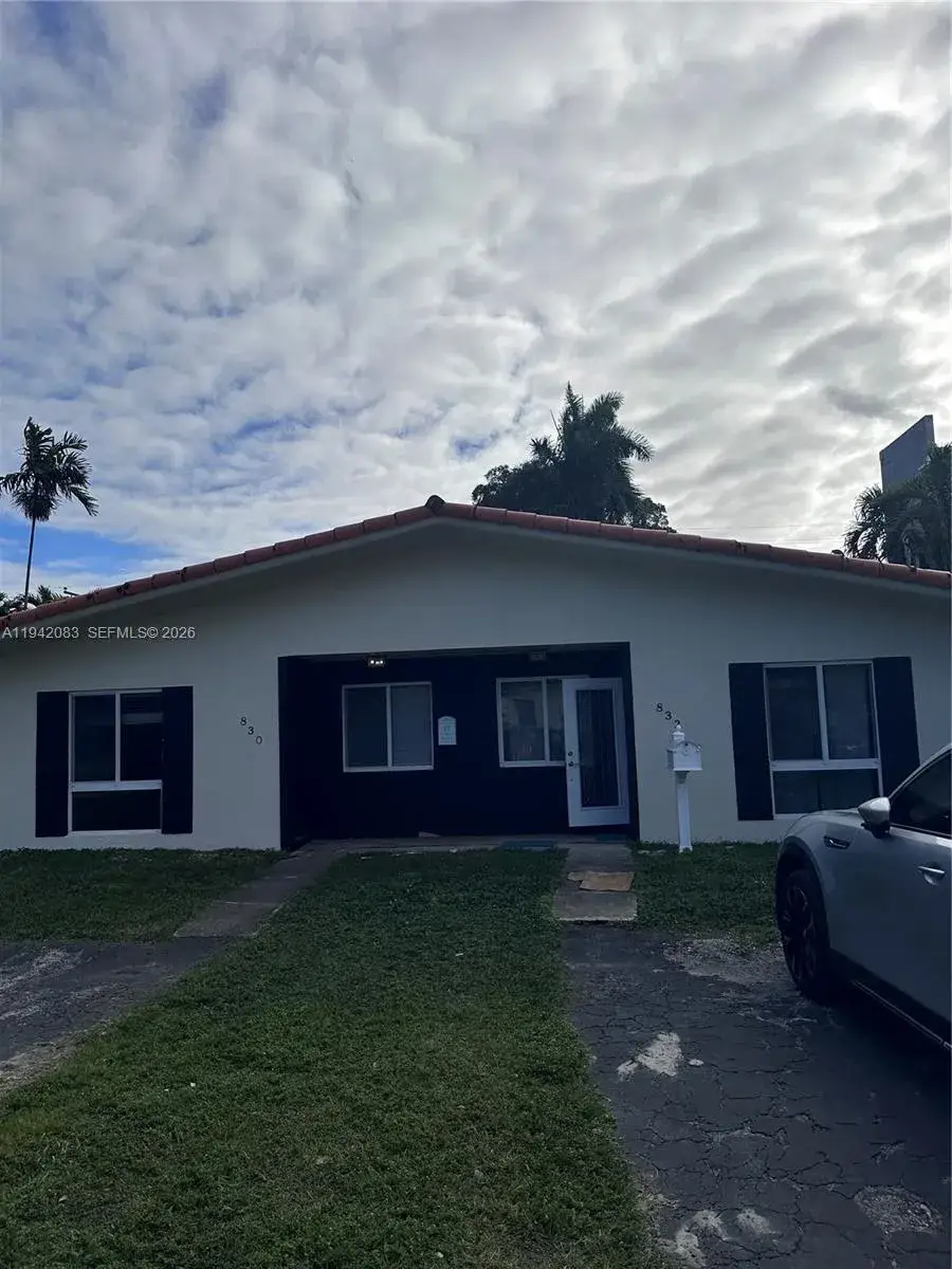 3 bedroom 1 bath Residential Lease for rent at 830 SW 14th St # 830, Fort Lauderdale FL 33315
