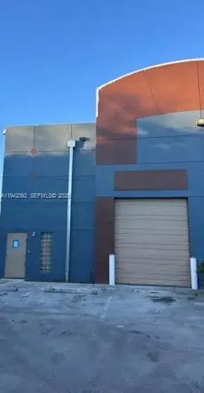 Commercial Sale for sale at 20200 NW 2nd Ave # C10, Miami Gardens FL 33169