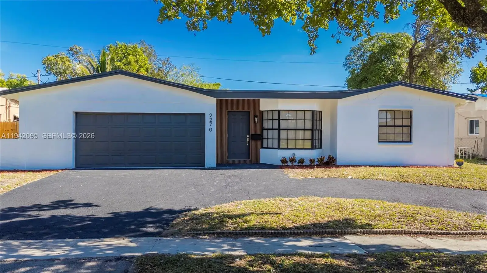 6 bedroom 3 bath Residential Lease for rent at 2270 NW 32nd Ter, Lauderdale Lakes FL 33311