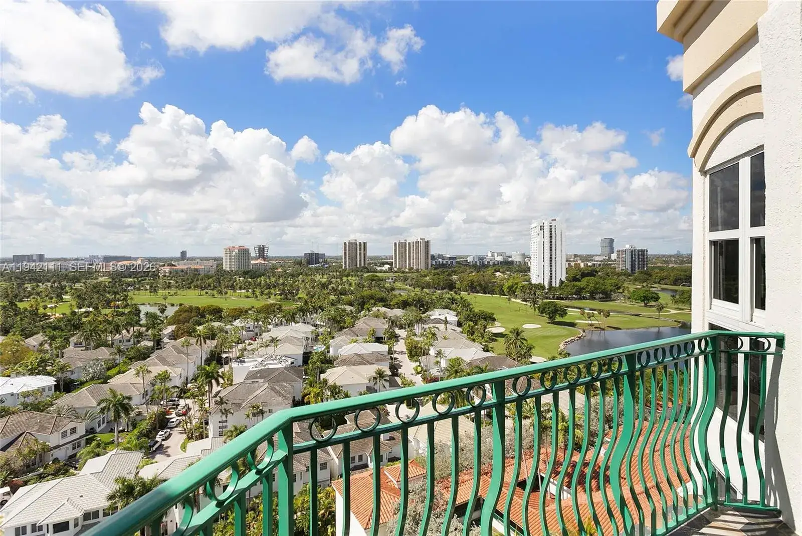 2 bedroom 2 bath Residential Lease for rent at 19900 E Country Club Dr, Aventura FL 33180