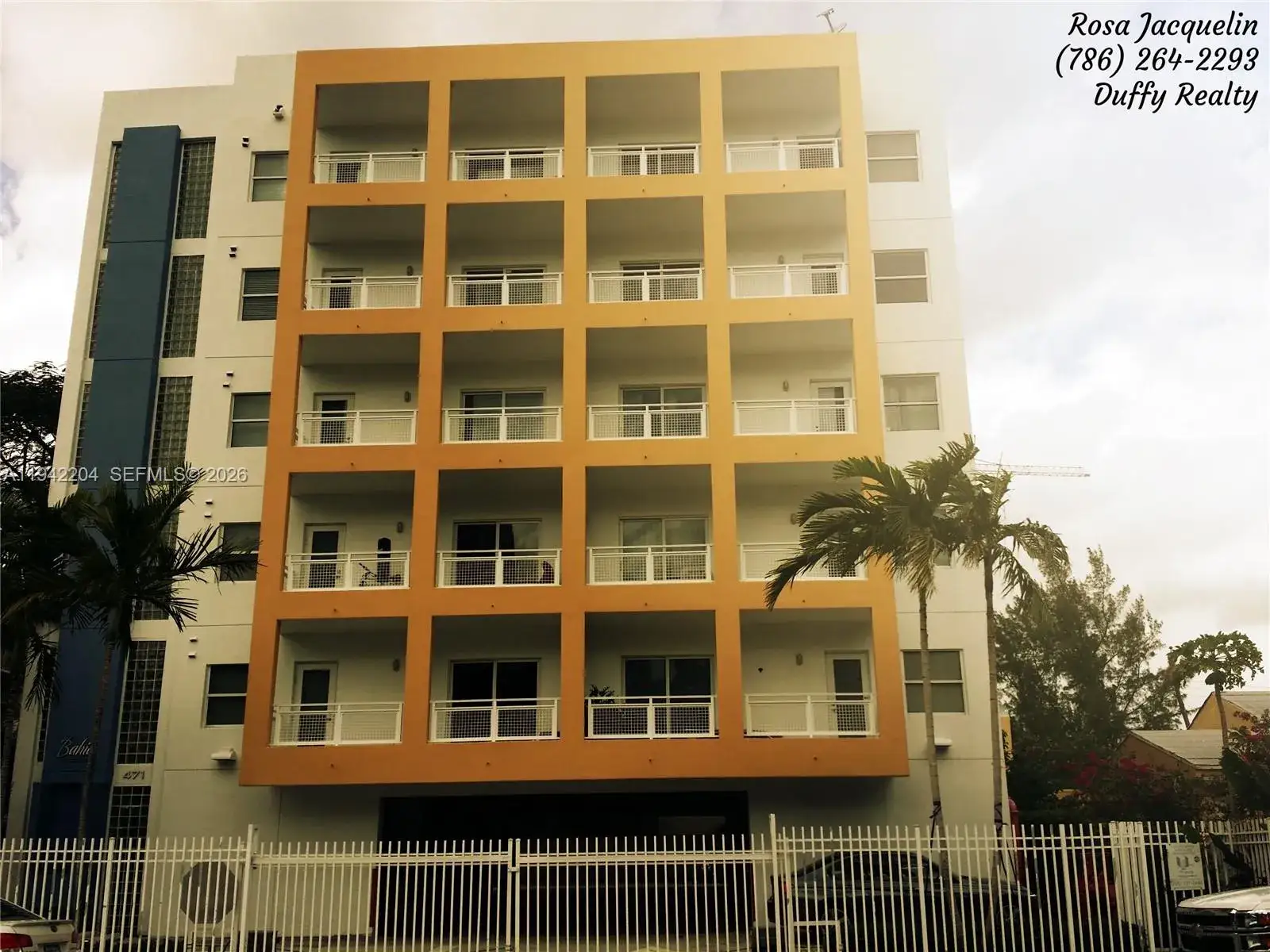 2 bedroom 1 bath Residential Lease for rent at 471 NE 25th St # 601, Miami FL 33137
