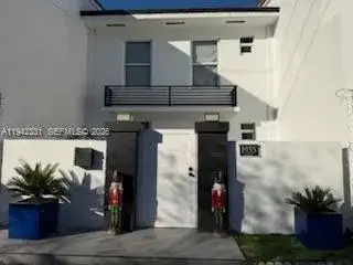 2 bedroom 2 bath Residential for sale at 1955 NE 123rd St, North Miami FL 33181