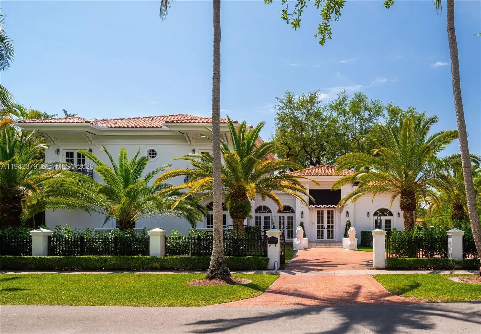 6 bedroom 5 bath Residential for sale at 1224 Almeria Ave, Coral Gables FL 33134