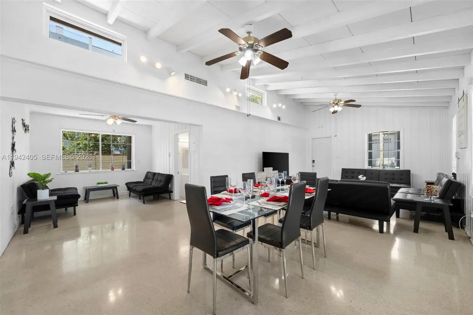 3 bedroom 2 bath Residential Lease for rent at 19 NE 3rd, Dania Beach FL 33004