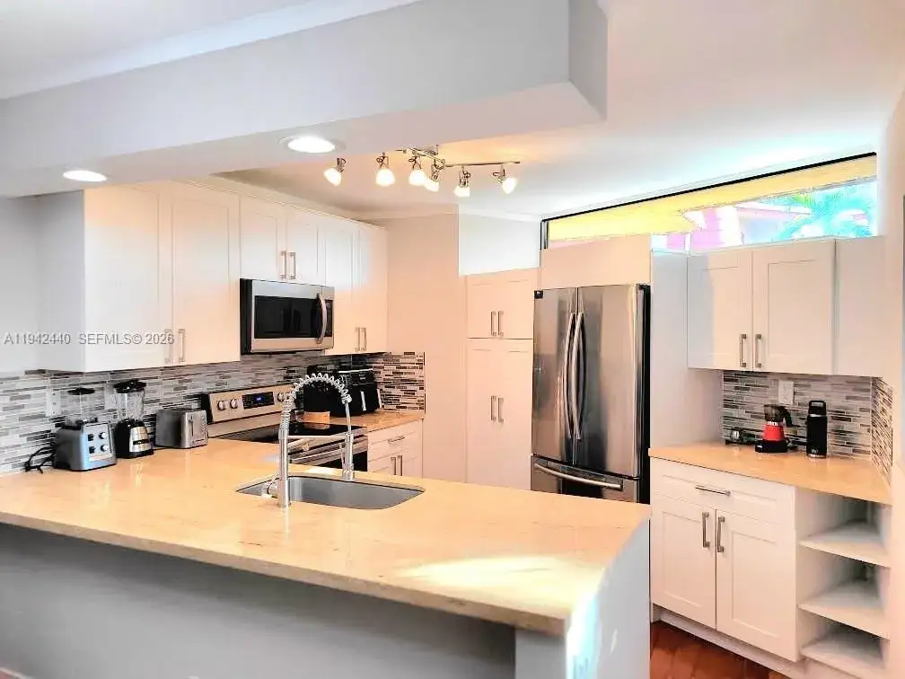 2 bedroom 2 bath Residential for sale at 22916 Oxford Pl # D, Boca Raton FL 33433