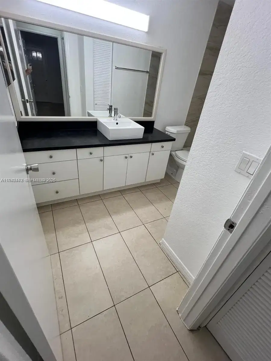 1 bedroom 1 bath Residential Lease for rent at 3340 N Pinewalk Dr N # 1514, Margate FL 33063