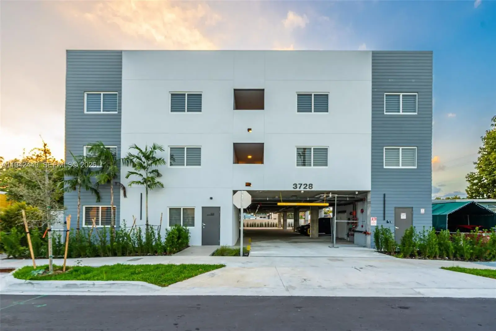 2 bedroom 1 bath Residential Lease for rent at 3728 NW 19th Ave # 4, Miami FL 33142