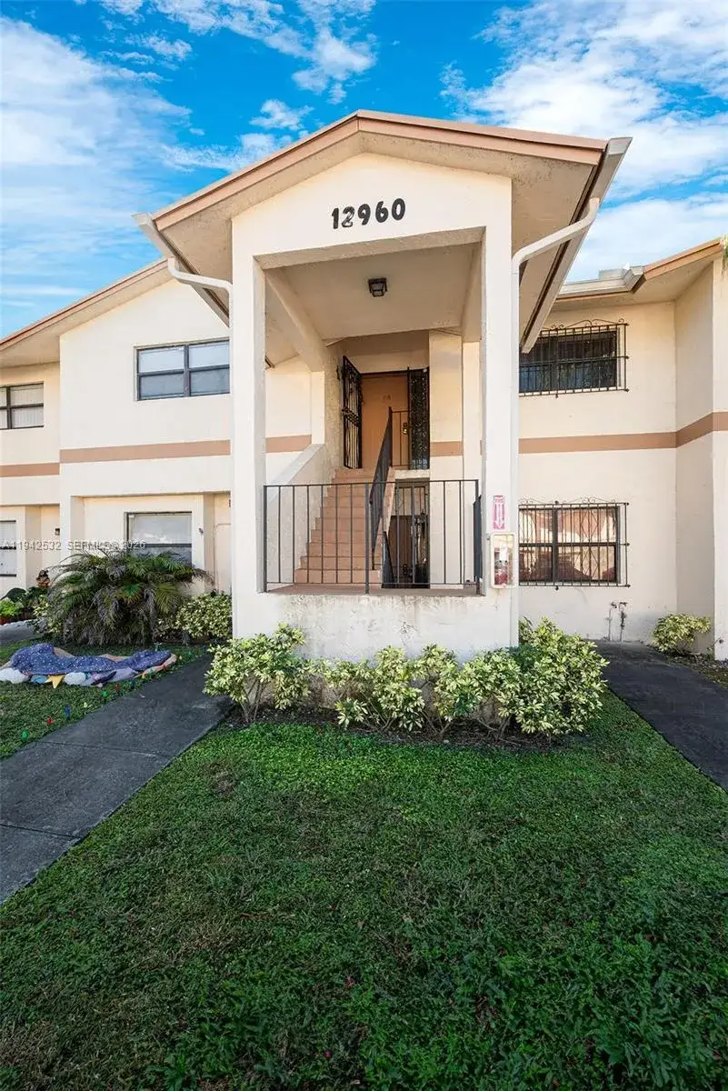 2 bedroom 2 bath Residential for sale at 12960 SW 66th Ln # 1, Miami FL 33183