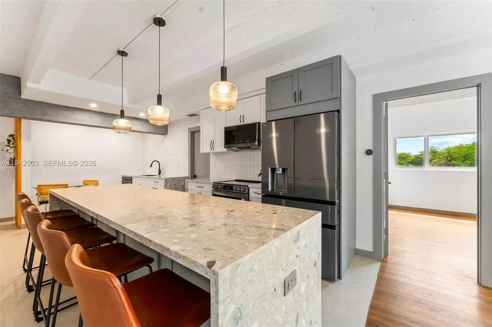 1 bedroom 1 bath Residential for sale at 645 NE 121st St # 302, North Miami FL 33161