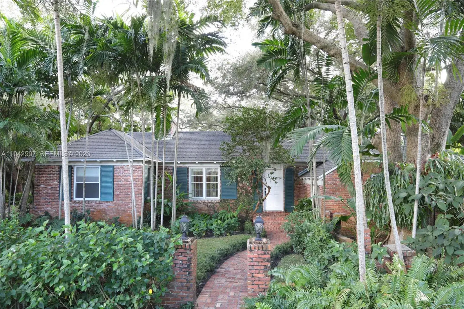 3 bedroom 3 bath Residential Lease for rent at 530 Melaleuca Ln, Miami FL 33137