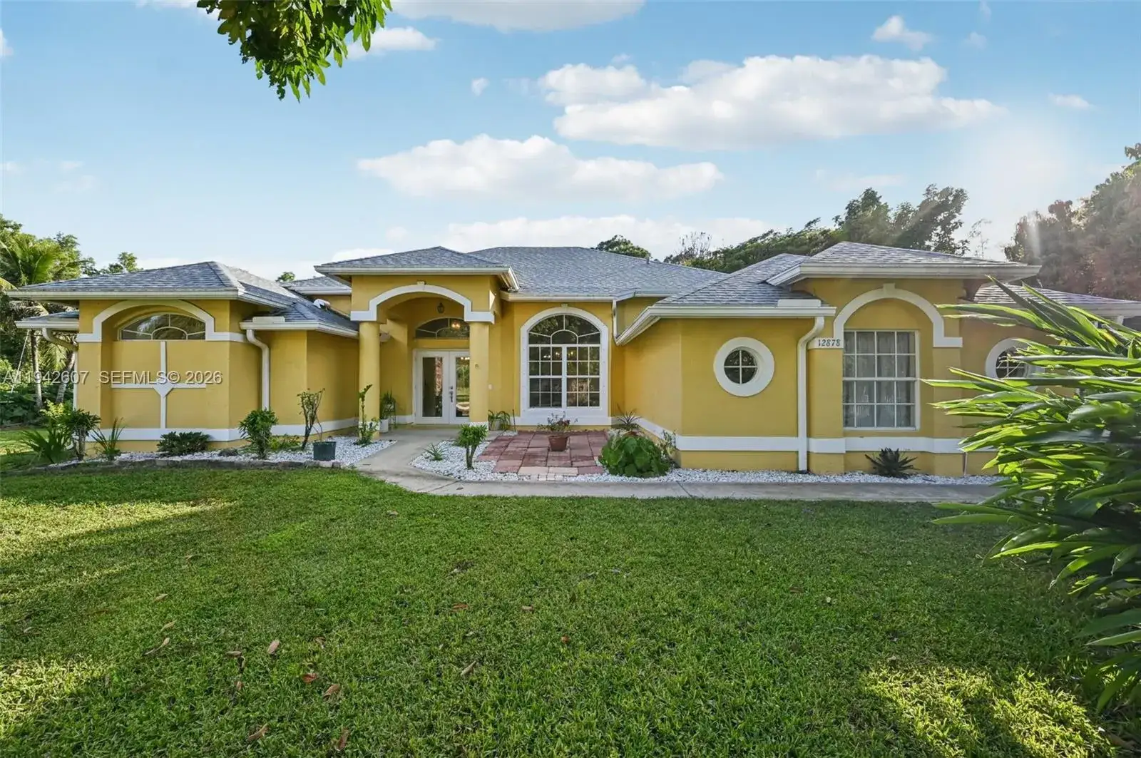 3 bedroom 2 bath Residential for sale at 12878 N 77th Pl N, West Palm Beach FL 33412