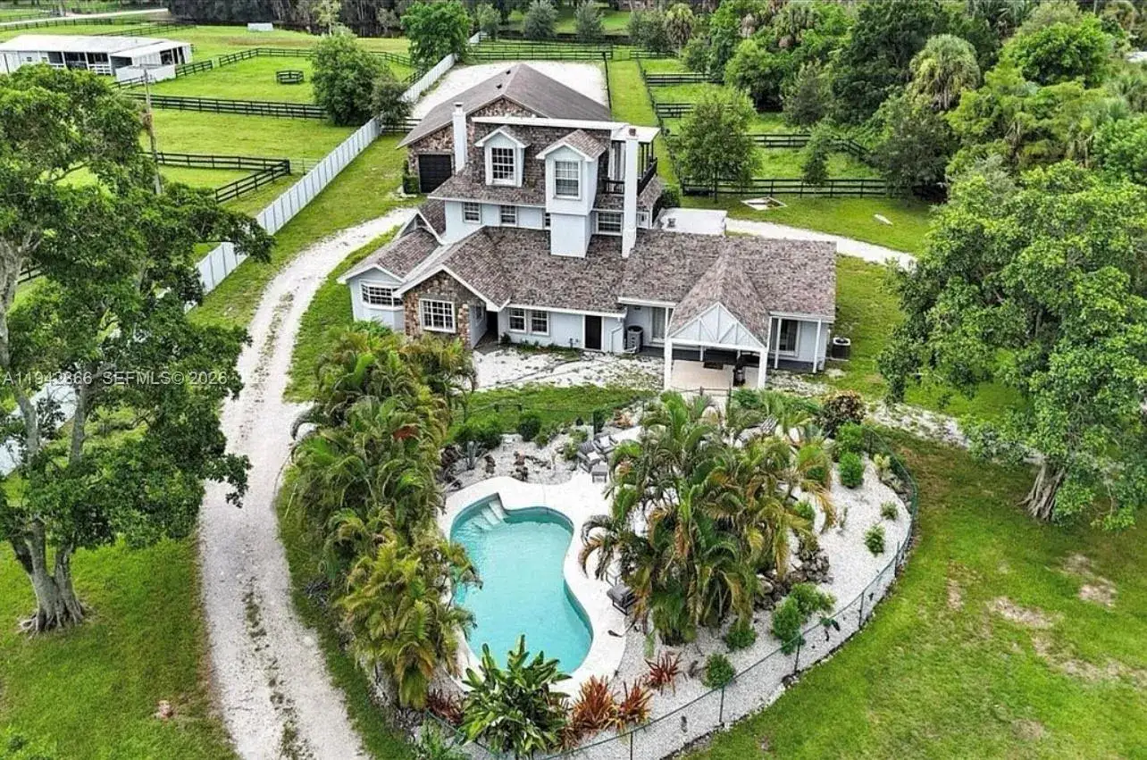 5 bedroom 3 bath Residential for sale at 502 Rambling Drive Cir, Wellington FL 33414