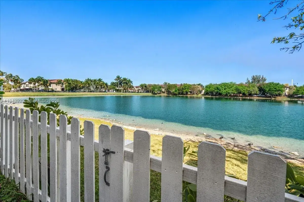 3 bedroom 2 bath Residential for sale at 561 NE 33rd Ter, Homestead FL 33033