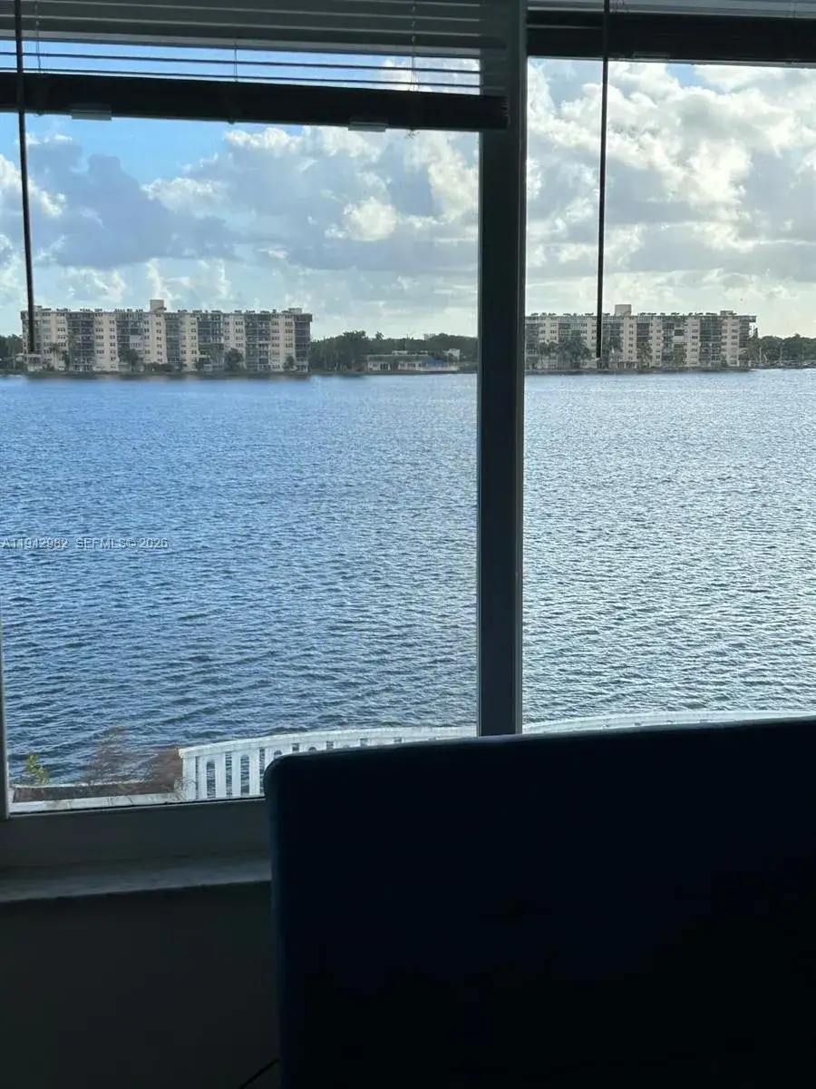 1 bedroom 1 bath Residential for sale at 1150 NE 191st St # 45, Miami FL 33179
