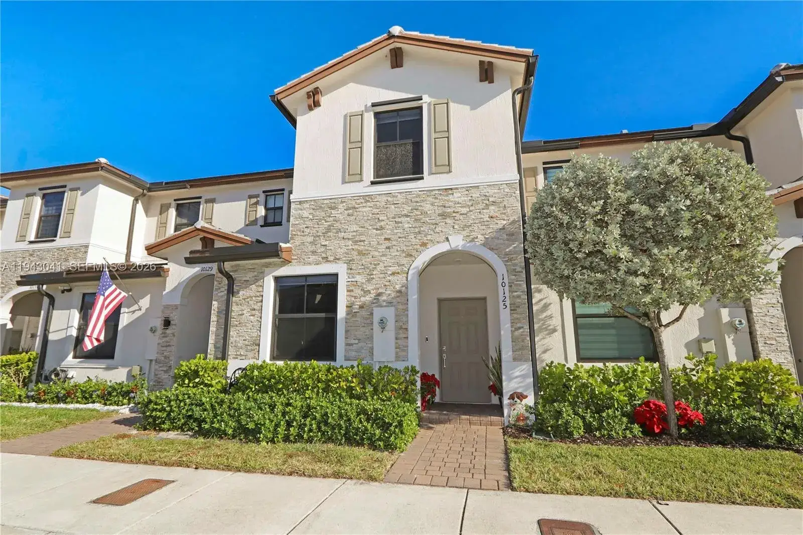 3 bedroom 2 bath Residential for sale at 10125 SW 228th Ter, Miami FL 33190