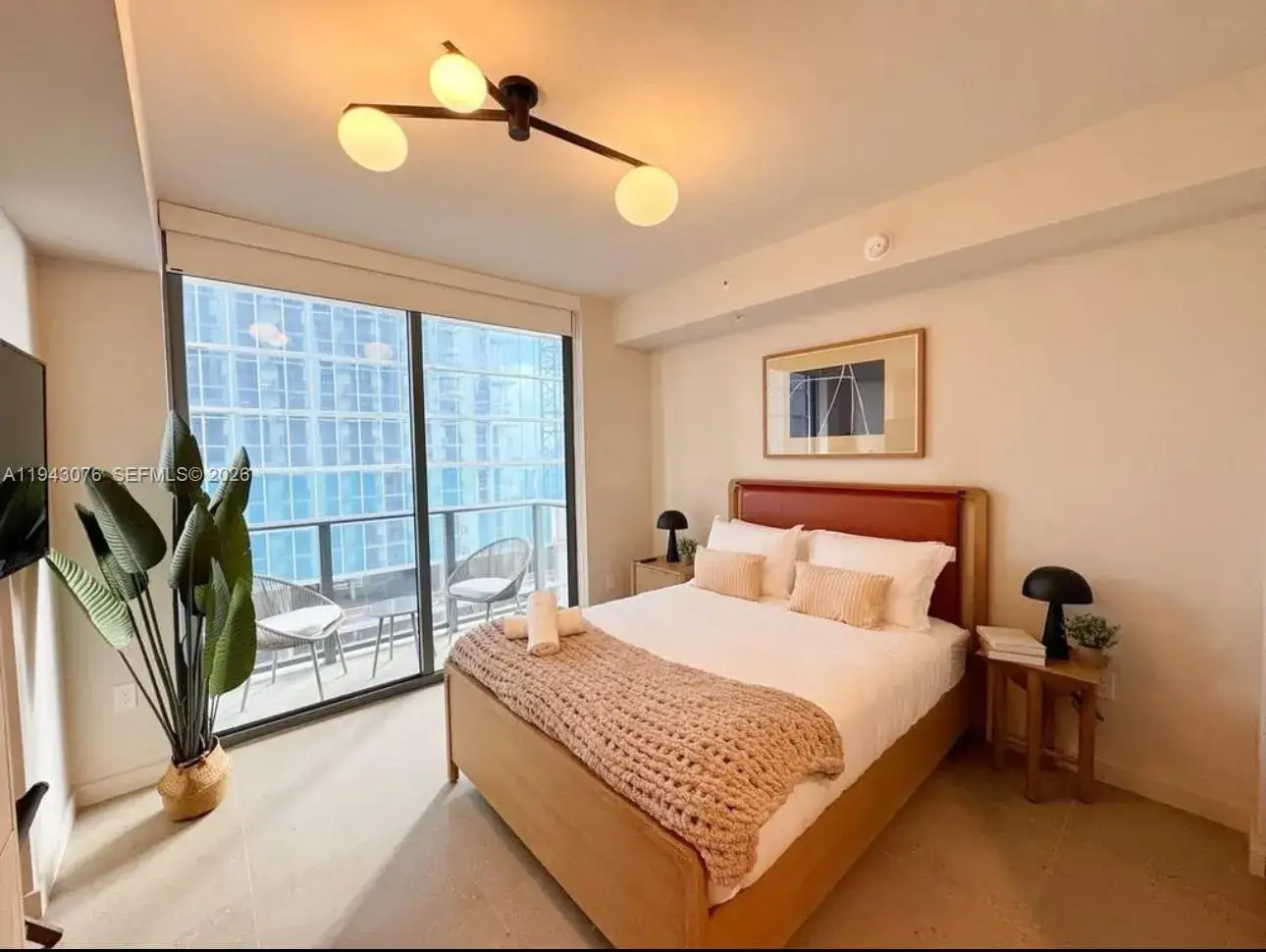 2 bedroom 2 bath Residential Lease for rent at 601 N miami ave # 901, Miami FL 33136